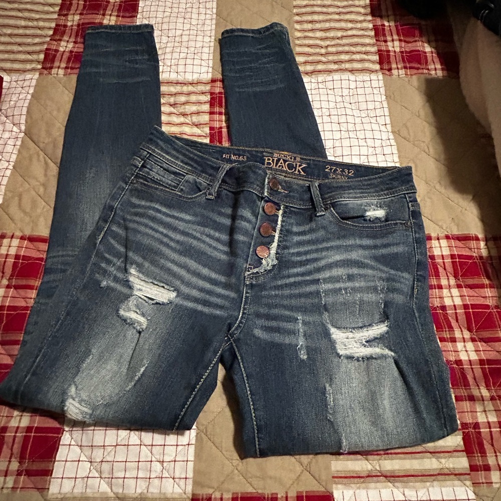 Buckle Black womens jeans.. size 27x32